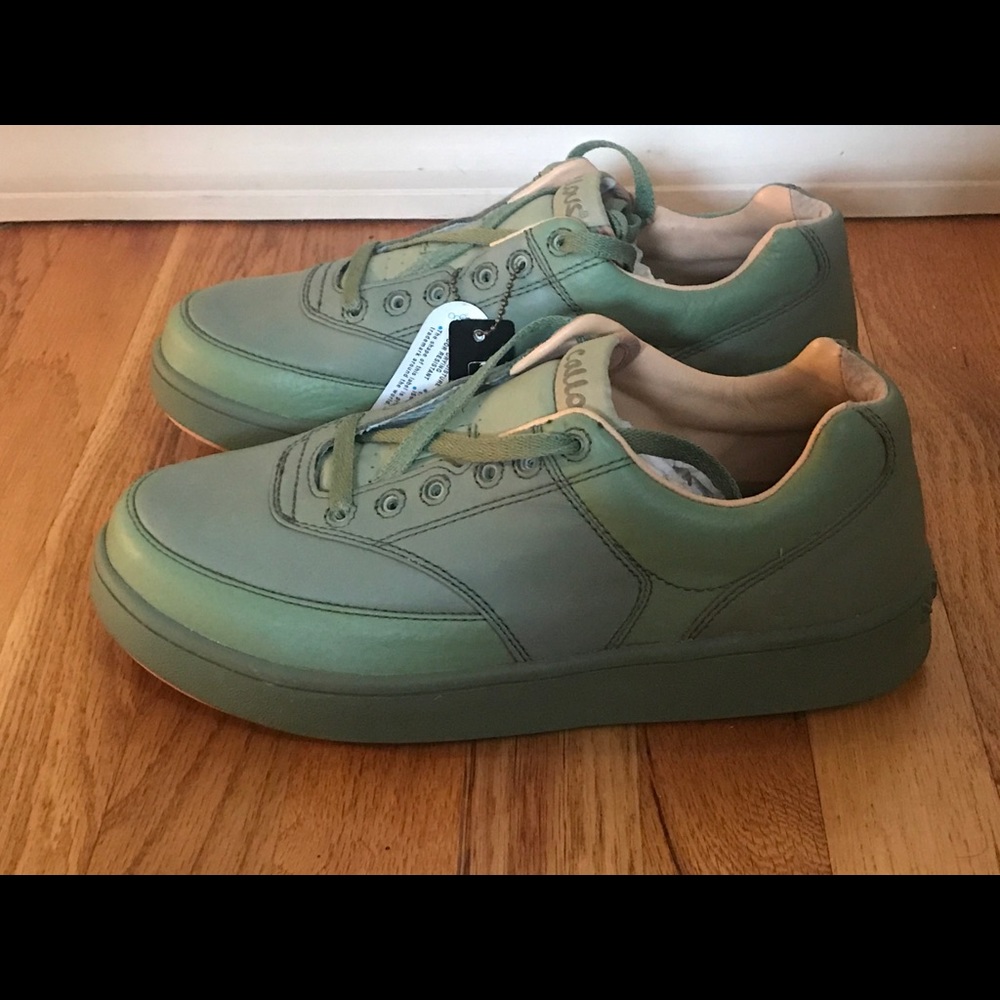 New Rare & Vintage 2004 CALLOUS Sneakers Size 10